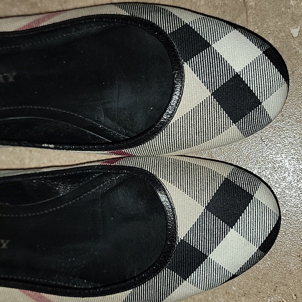 BURBERRY LOAFERS/BALLERINA SLIPPERS FOR WOMEN U.S. Size 7 (37). - Picture 7 of 10